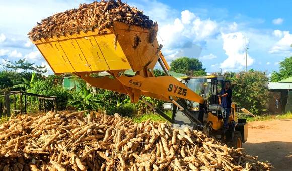 Máy Xúc Lật Cho Nông Nghiệp Và Chăn Nuôi