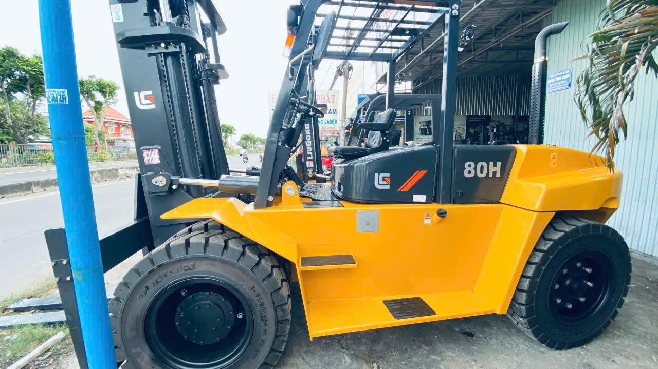 Xe nâng Liugong 8 tấn