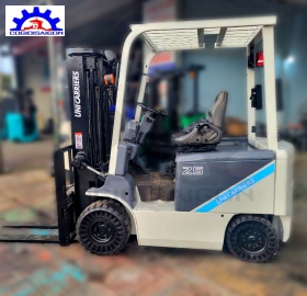 XE NÂNG ĐIỆN TCM 2500KG