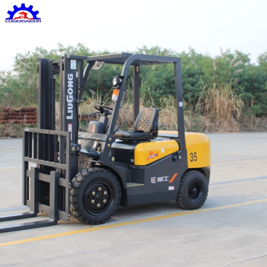 Xe Nâng Giá Rẻ CPCD35