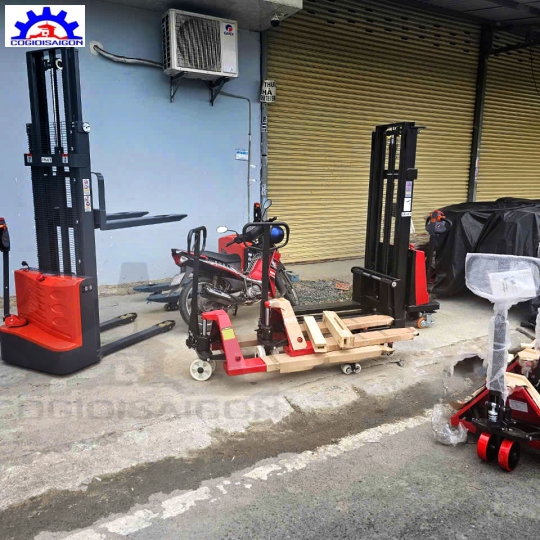 XE NÂNG TAY PALLET