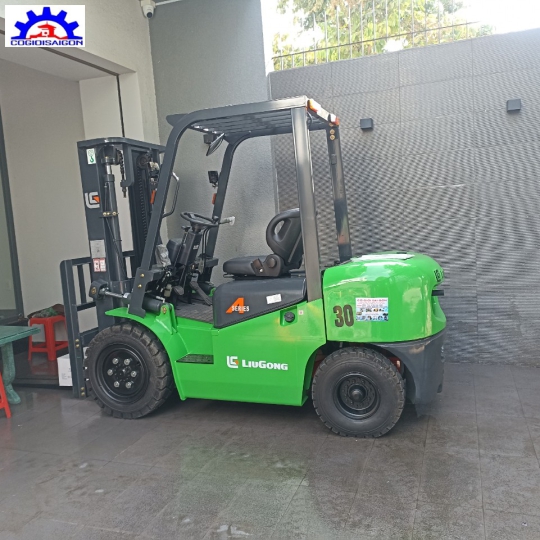 Bàn giao xe nâng dầu 3 tấn cpcd30