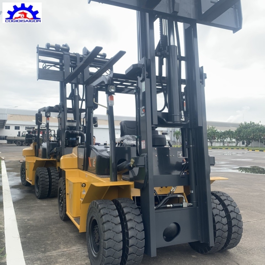 Xe nâng 5 tấn clg2050h